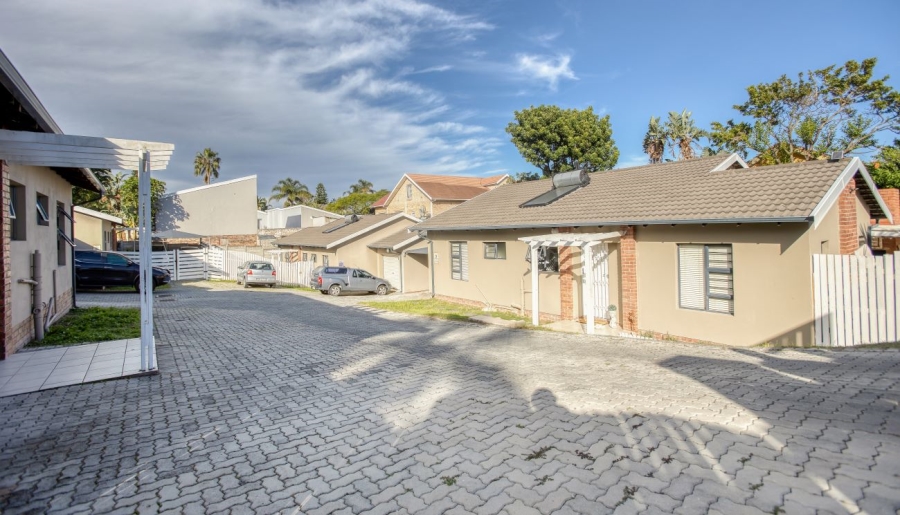 3 Bedroom Property for Sale in Baysville Eastern Cape